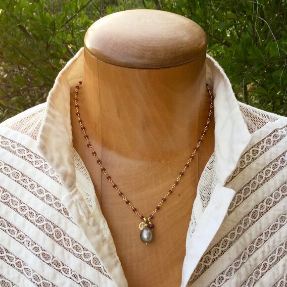 Me & Ro 18k Gold Ruby Tahitian Pearl Pendant Necklace - Picture 5 of 16